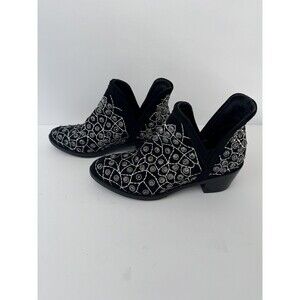 BalaDiGala Black Leather Studded Booties Boots Women’s Size 7 Mexico Punk